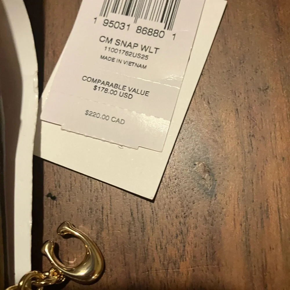 Coach Cream and Tan Logo Wallet - Picture 4 of 8